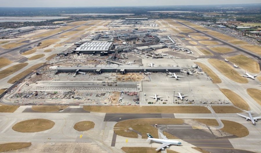 Opłaty na Heathrow będą spadać. IATA: Dwa kroki w tył i tylko jeden do przodu Opłaty na Heathrow będą spadać. IATA: Dwa kroki w tył i tylko jeden do przodu