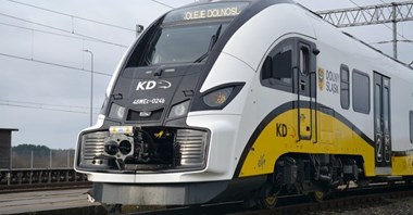 Koleje Dolnośląskie chcą jeździć do Warszawy przez Poznań