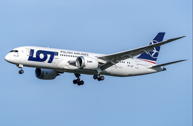 LOT: Docelowo połowa floty na własność 