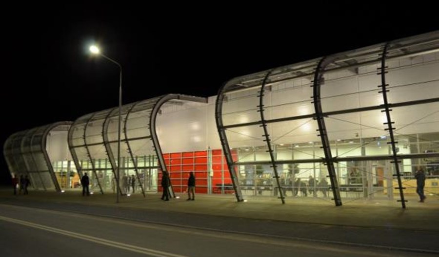 Raport: Żeby przejąć ruch z Okęcia, Radom musiałby zostać zbudowany od nowa Raport: Żeby przejąć ruch z Okęcia, Radom musiałby zostać zbudowany od nowa