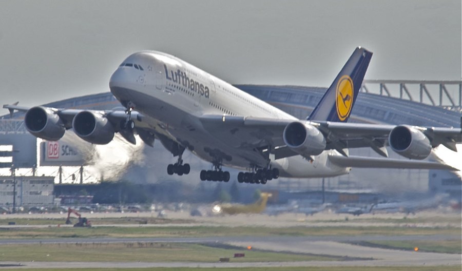Lufthansa będzie latać do USA, ale tylko na kilku trasach Lufthansa będzie latać do USA, ale tylko na kilku trasach