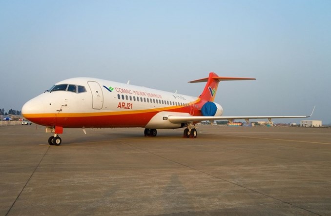 ARJ21 staje się C909. Hainan Airlines kupują 40 maszyn
