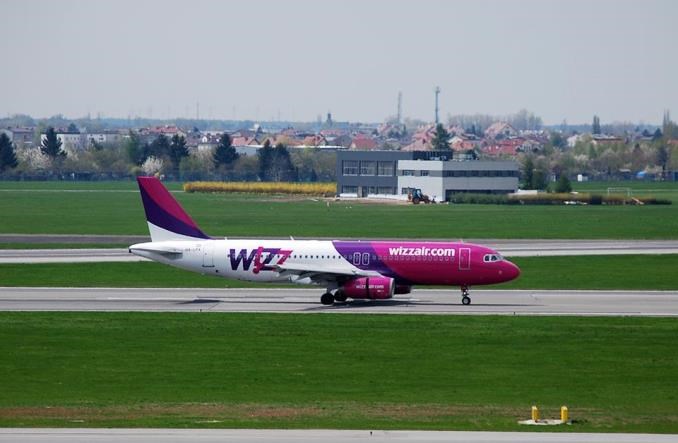 Wizz Airem poleciało 60 mln Polaków. Do końca roku przewoźnik liczy na 10 mln