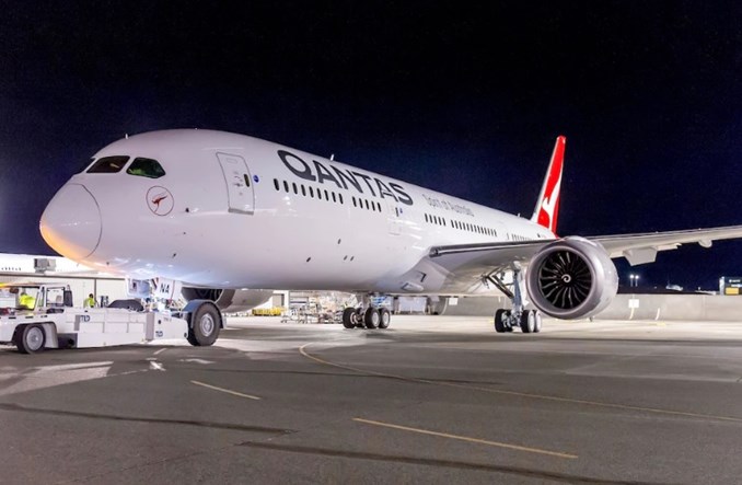 Qantas pokazuje swojego piewszego powiększonego Dreamlinera