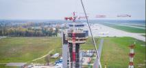 Katowice: „Koronacja” wieży kontroli lotów