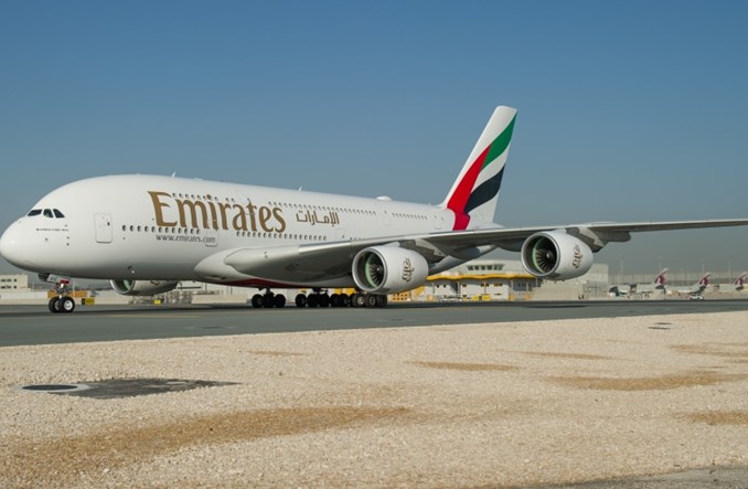 Emirates finalizuje zamówienie na superjumbo