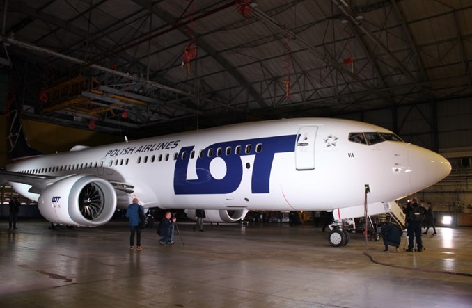 PLL LOT nie uziemią MAX-ów