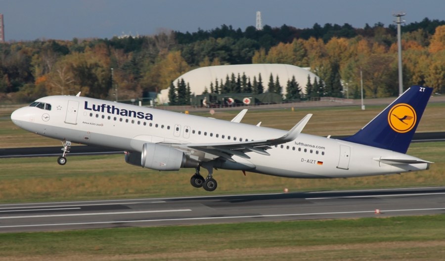 Lufthansa bez jasnej strategii na 2021 rok. „Byliśmy zbyt pewni, że można szybciej pokonać kryzys" Lufthansa bez jasnej strategii na 2021 rok. „Byliśmy zbyt pewni, że można szybciej pokonać kryzys"
