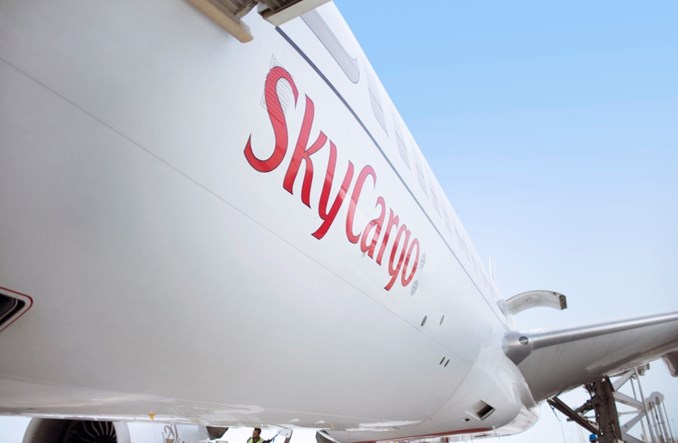 IATA: Już blisko rok spadków przewozów cargo