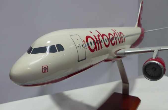 Upadłe linie Air Berlin wyprzedają swój majątek. Na aukcji fotele samolotowe i czekoladki