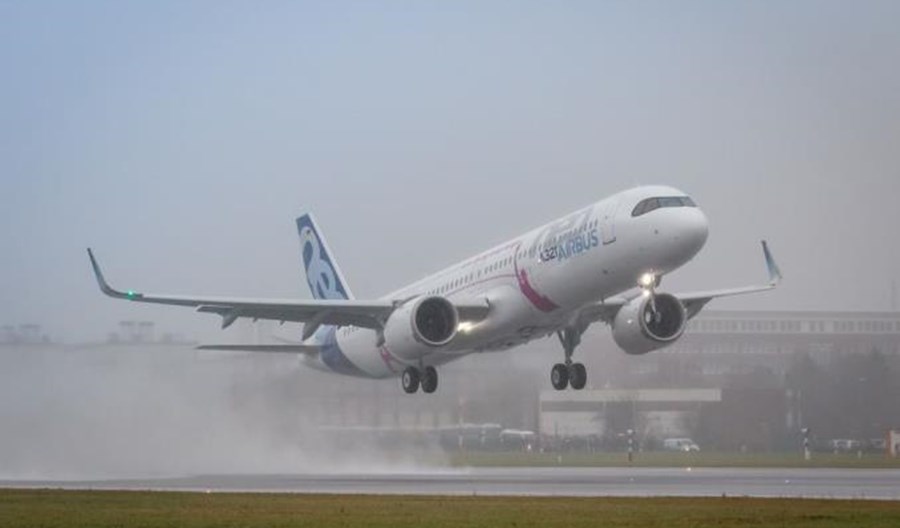 Airbusy A321neoLR we flocie Jetstar Airbusy A321neoLR we flocie Jetstar