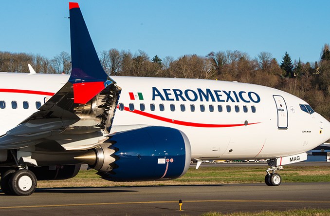 Aeromexico straciło 91,1 proc. pasażerów, Interjet lata Suchojami