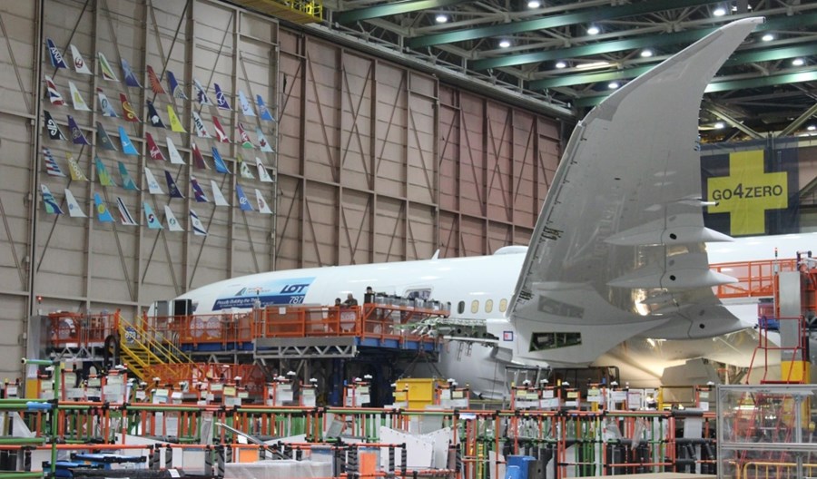 Boeing przeniesie produkcję Dreamlinerów z Seattle do Południowej Karoliny Boeing przeniesie produkcję Dreamlinerów z Seattle do Południowej Karoliny
