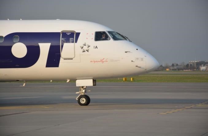 LOT Crew daje podwyżki pilotom. Zarobią 14% więcej