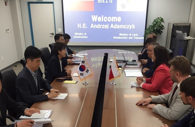 Adamczyk w Korei: LOT zbliża kraje 