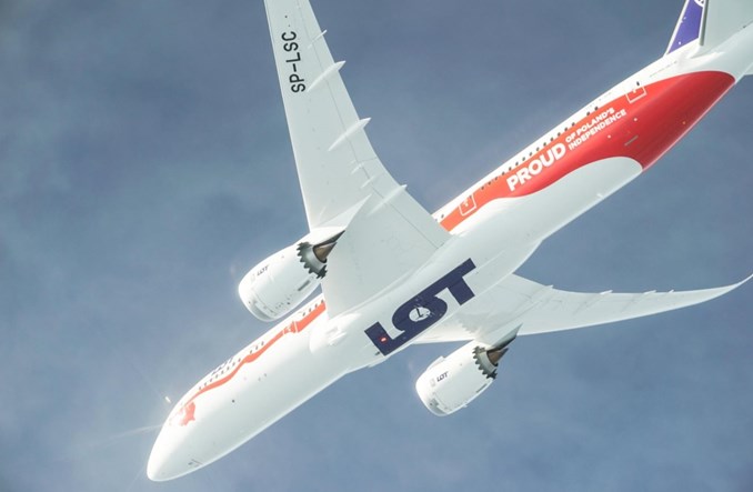 PIP: Zwolnienie Moniki Żelazik było bezprawne. PLL LOT: To nieprawda