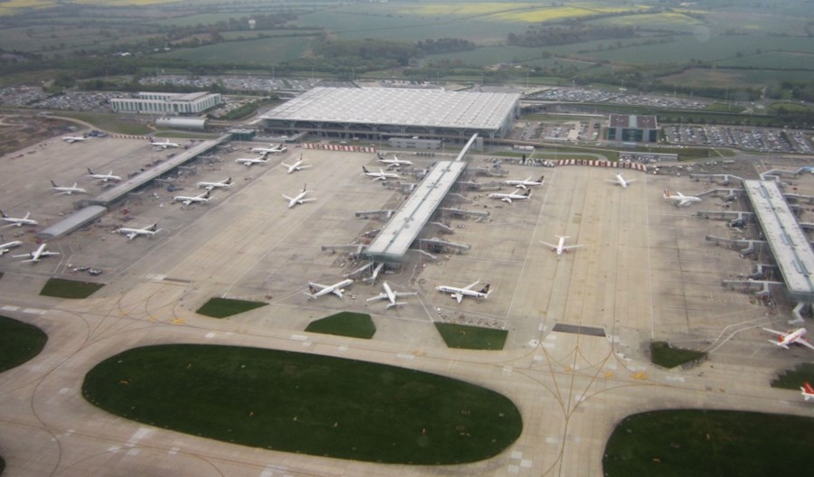 Stansted wykorzystało pandemię i mniejszy ruch do remontu pasa Stansted wykorzystało pandemię i mniejszy ruch do remontu pasa