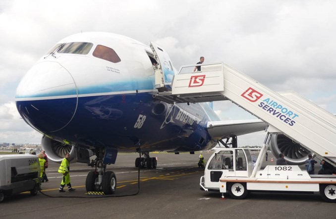 Lotnictwo z ogromnym deficytem mechaników, pilotów i personelu pokładowego