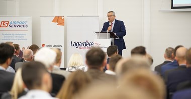 W Warszawie ruszył Kongres Rynku Lotniczego. Otworzył go Andrzej Adamczyk