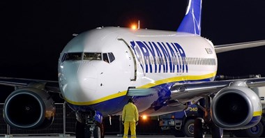 Ryanair z miesięcznym raportem emisji CO2