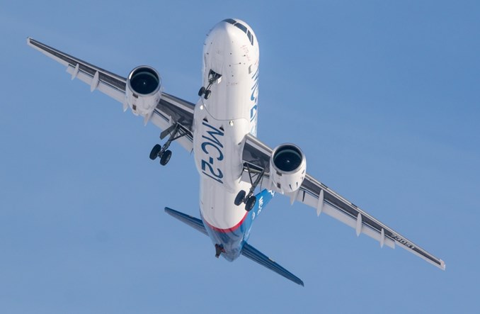 Silniki napędzają problemy SSJ100. W MC-21 uderzają sankcje