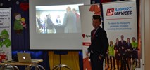 Uczeń ósmej klasy rozpowszechnia wiedzę lotniczą!
