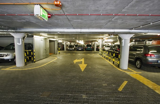 Wjedź online na parking przy Lotnisku Chopina