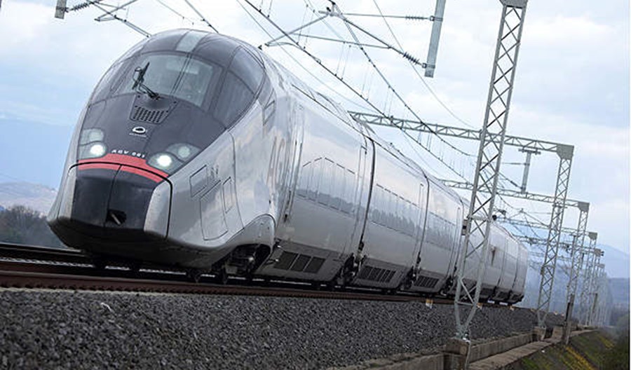 Dziewięć firm chce zaprojektować z PKP Intercity pociągi do obsługi CPK