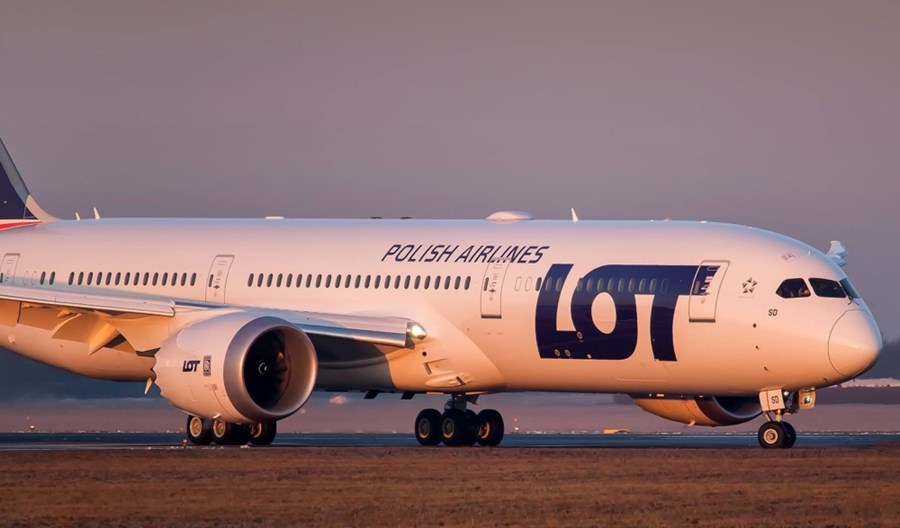 PLL LOT przebazuje kolejne dwa B787 do Rzeszowa PLL LOT przebazuje kolejne dwa B787 do Rzeszowa