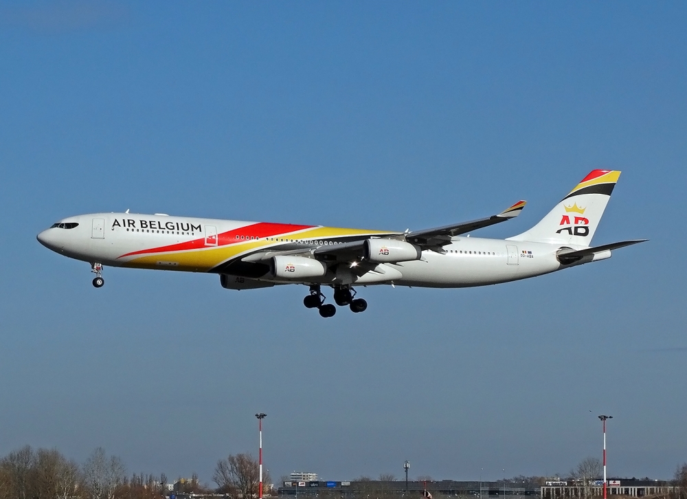 Airbus A340-300 Air Belgium (OO-ABA)