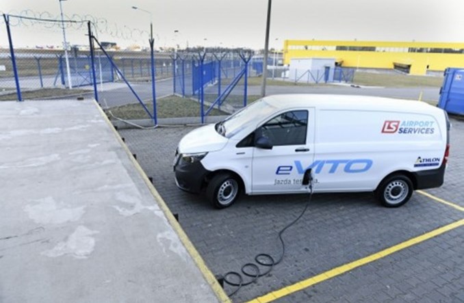 Trzy nowe elektryki w obsłudze naziemnej portu Chopina