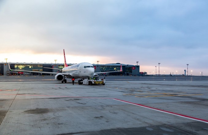 Stambuł: Rusza nowe lotnisko. LOT i CPK bacznie obserwują