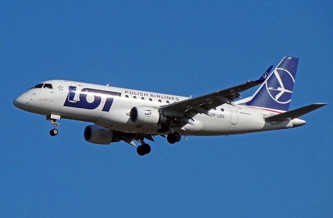 Bydgoszcz: Niskie wypełnienia samolotów w rejsach PLL LOT