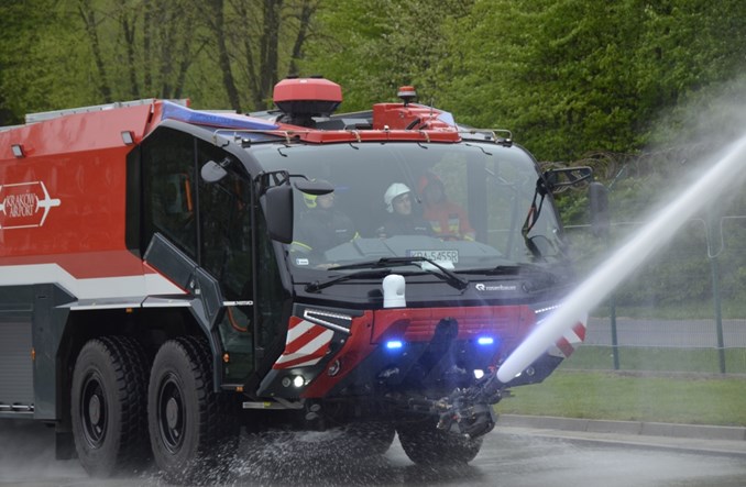 Kraków Airport z najnowocześniejszym w Polsce wozem strażackim