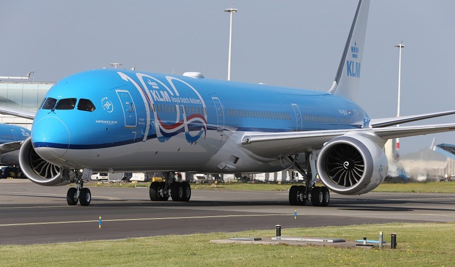 KLM i Delta rozpoczęły loty z testami na COVID-19. Polecą tylko osoby z wynikiem negatywnym KLM i Delta rozpoczęły loty z testami na COVID-19. Polecą tylko osoby z wynikiem negatywnym