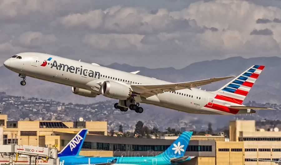 2,2 mld dolarów kwartalnej straty American Airlines 2,2 mld dolarów kwartalnej straty American Airlines