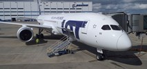 LOT: 15. Boeing Dreamliner wylądował w Warszawie