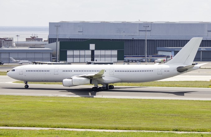 LOT: Cztery Dreamlinery uziemione, jeden na przeglądzie. Są za to trzy A340