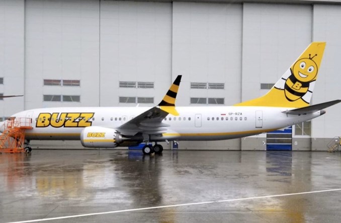 Pierwszy samolot w barwach Buzz