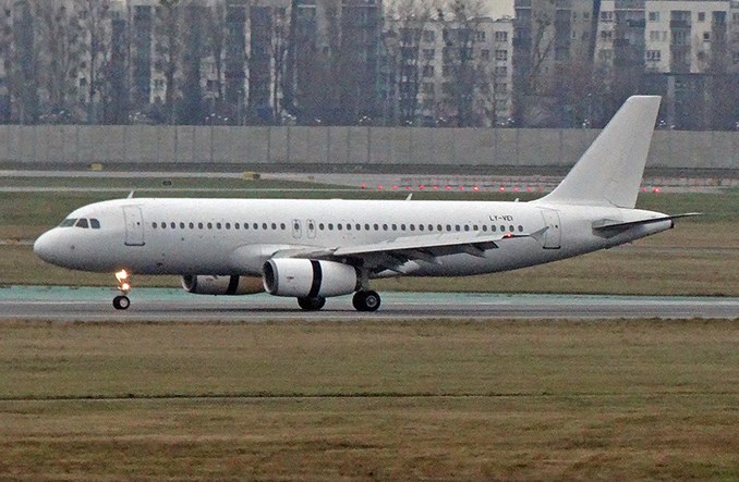 LOT: A320 od Avion Express już w Warszawie