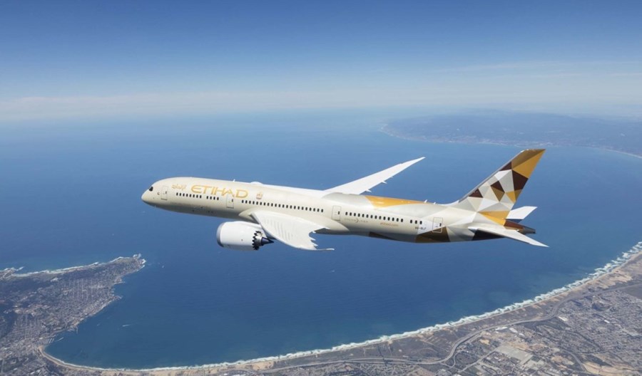Etihad Airways: Pierwszy samolot z ZEA wylądował w Izraelu Etihad Airways: Pierwszy samolot z ZEA wylądował w Izraelu