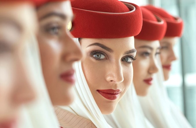Emirates zrekrutują w pół roku 6000 pracowników