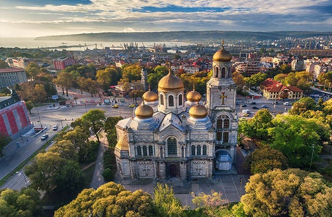 Port Lotniczy Łódź: Warna ósmym wakacyjnym kierunkiem