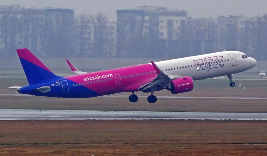 Wizz Air, mimo dużej straty, otworzy dziewięć nowych tras z Londynu Wizz Air, mimo dużej straty, otworzy dziewięć nowych tras z Londynu