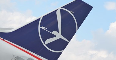 LOT nie poleci nad Białorusią? Opracowywane są alternatywne scenariusze