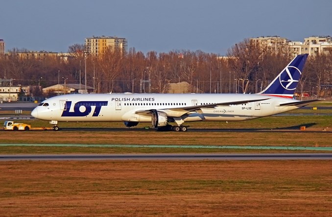 LOT: Trent 1000 ciągle niesprawne. Dwa dreamlinery uziemione, dwa na przeglądach w Abu Zabi