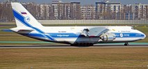 An-124 Rusłan linii Volga-Dnepr zatrzymany w Toronto