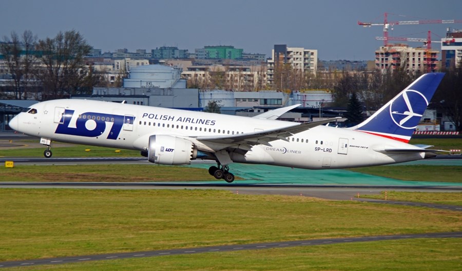 Dworczyk o Dreamlinerach do Anglii: To błąd LOT-u. Ekspert: To błąd rządu Dworczyk o Dreamlinerach do Anglii: To błąd LOT-u. Ekspert: To błąd rządu