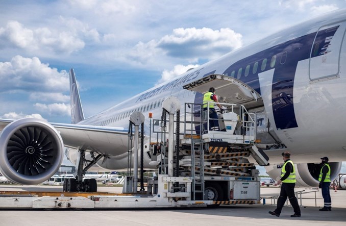 LOT: Nie będzie modyfikacji Dreamlinera na potrzeby cargo