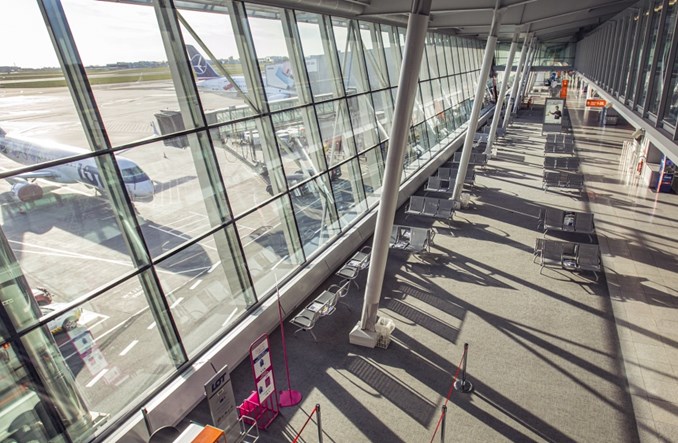 Lotnisko Chopina: 971 operacji w kwietniu, spadek o 93,9 proc. 